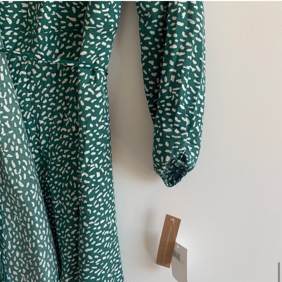 New Reformation Fuscia Green Wrap Dress - Picture 5 of 6